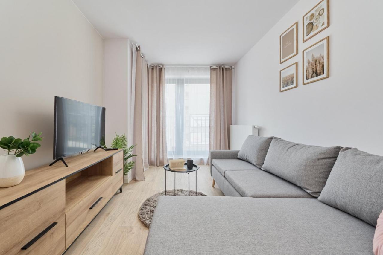 Nowoczesny Apartament Z Balkonem I Parkingiem W Centrum Wroclawia By Noclegi Renters Екстер'єр фото