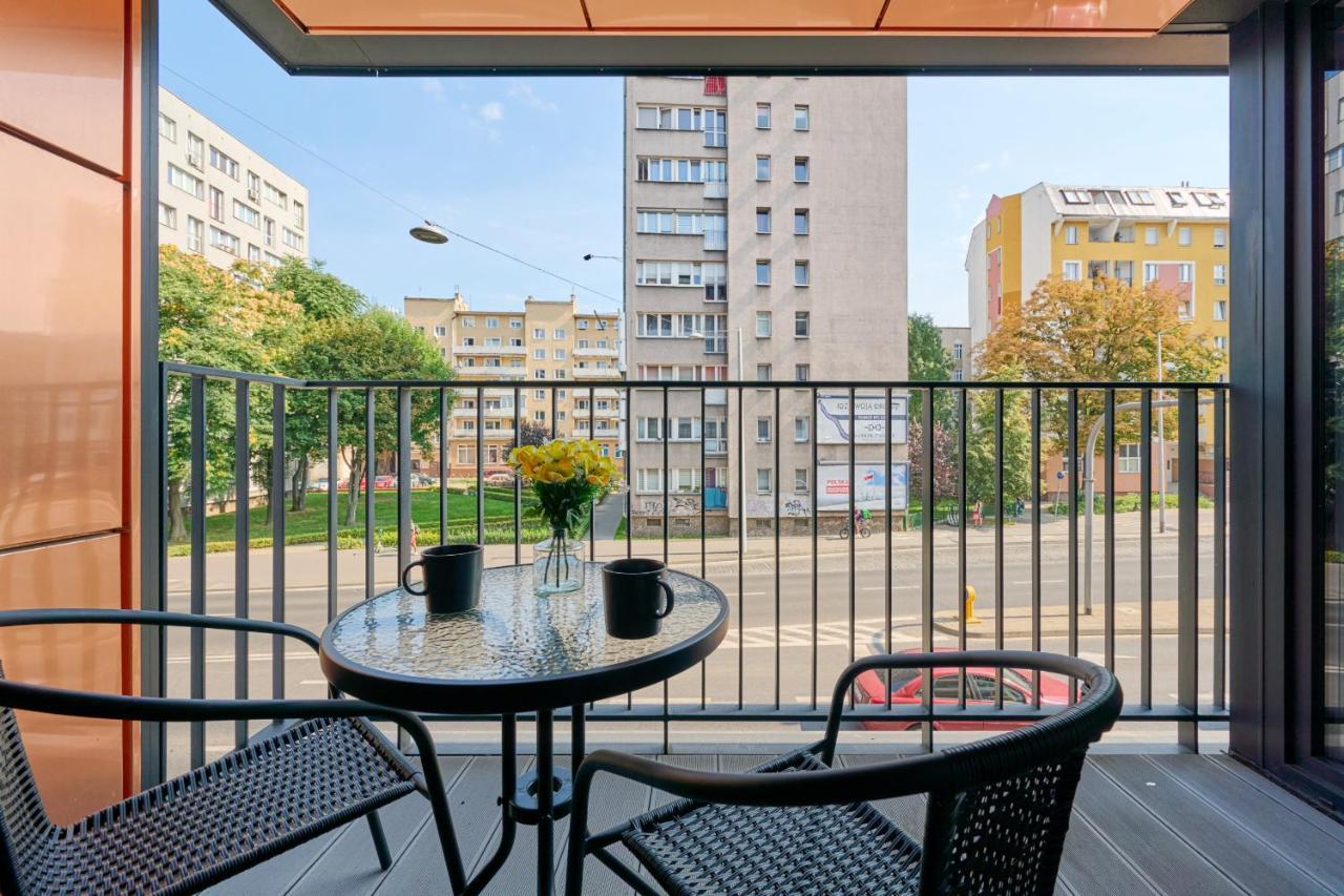 Nowoczesny Apartament Z Balkonem I Parkingiem W Centrum Wroclawia By Noclegi Renters Екстер'єр фото
